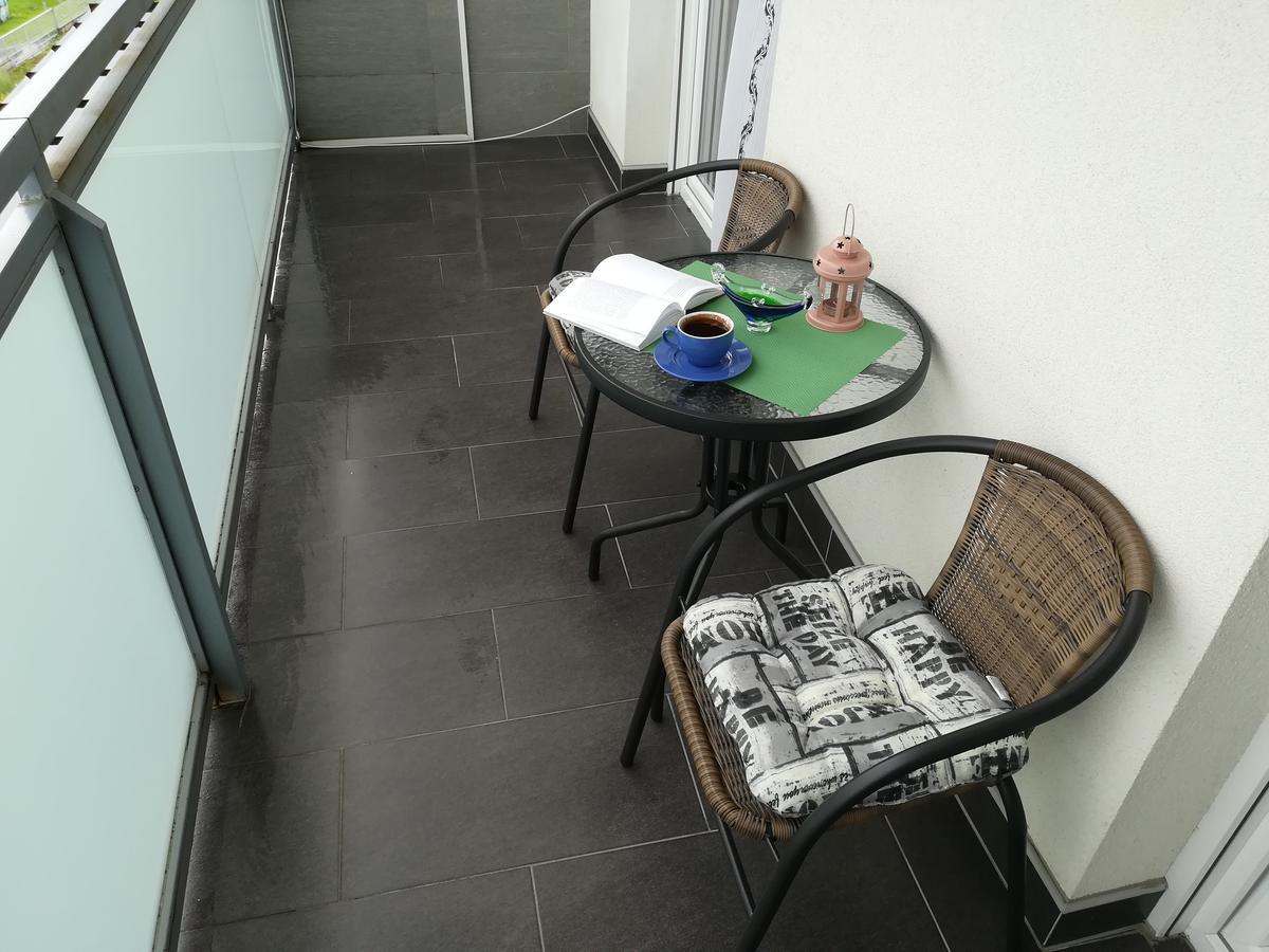 Omega Hotel โดโบย ภายนอก รูปภาพ